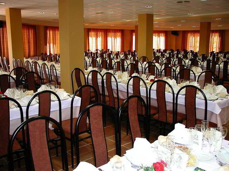 Hotel Restaurante Baños Baños de la Encina Exterior foto